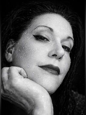 Meet your Posher, Peggi